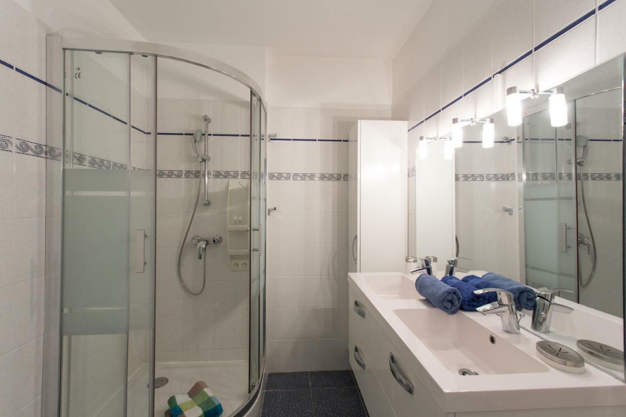 Confortable 3 Pieces Avec Superbe Vue Mer Apartment นีซ ภายนอก รูปภาพ